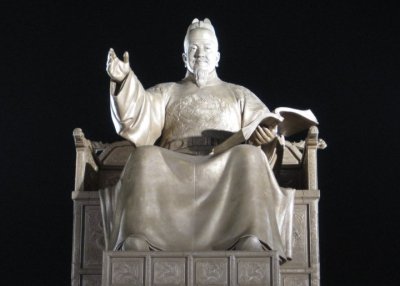 king-sejong-the-great-statue.jpg